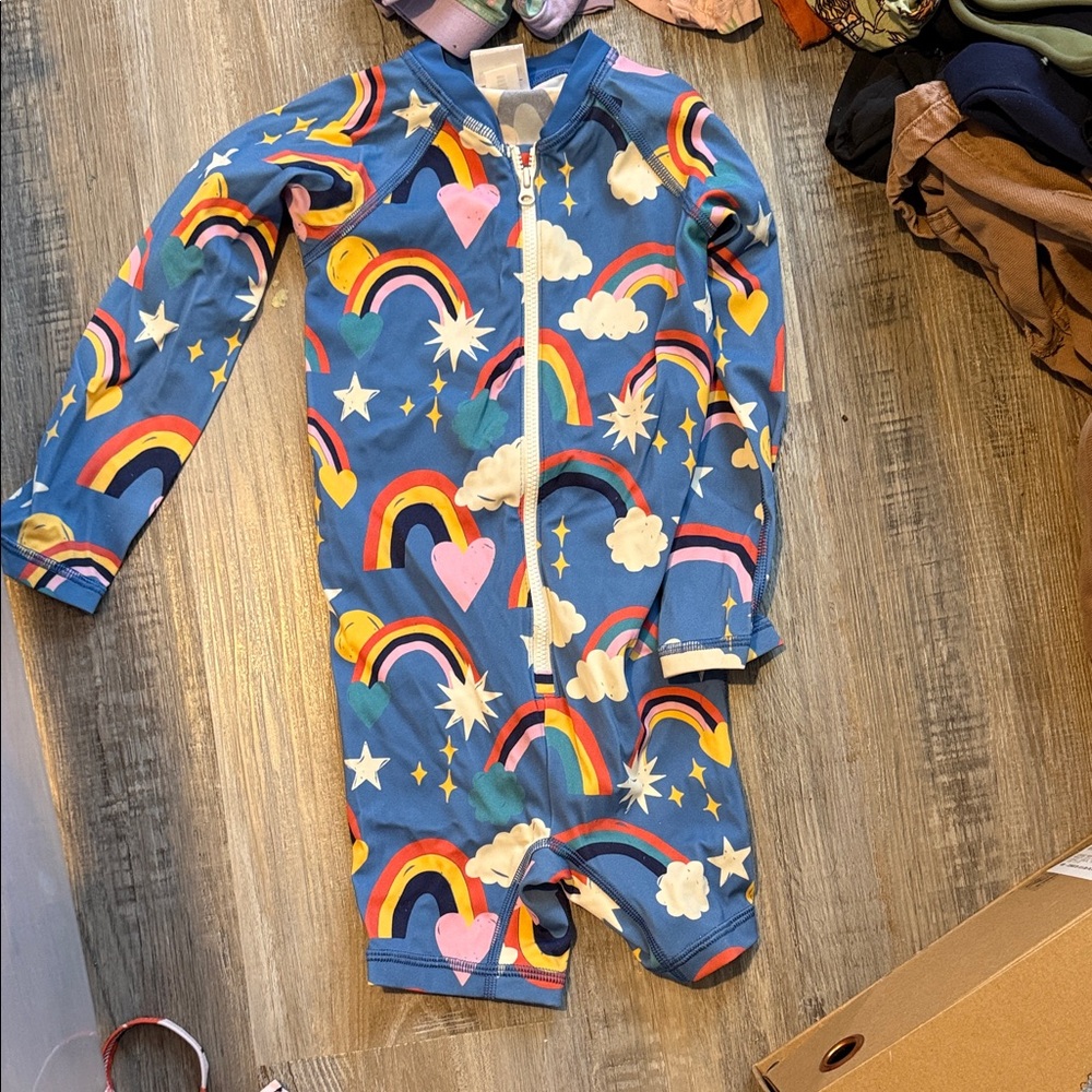 Hanna Andersson kids rainbow rashguard